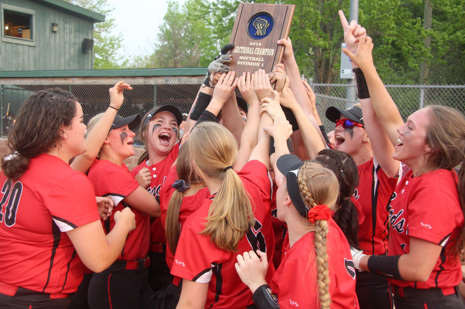 Chi-Hi vs Stevens Point softball at D.C. Everest 5-30-19
